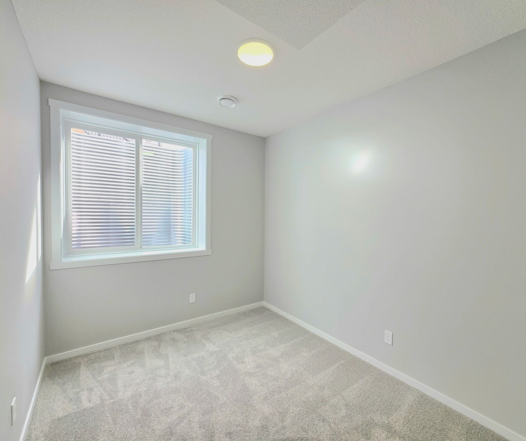 Modern Living & Exclusive Perks: Brand New 2-Bedroom Suite in Chappelle Gardens!