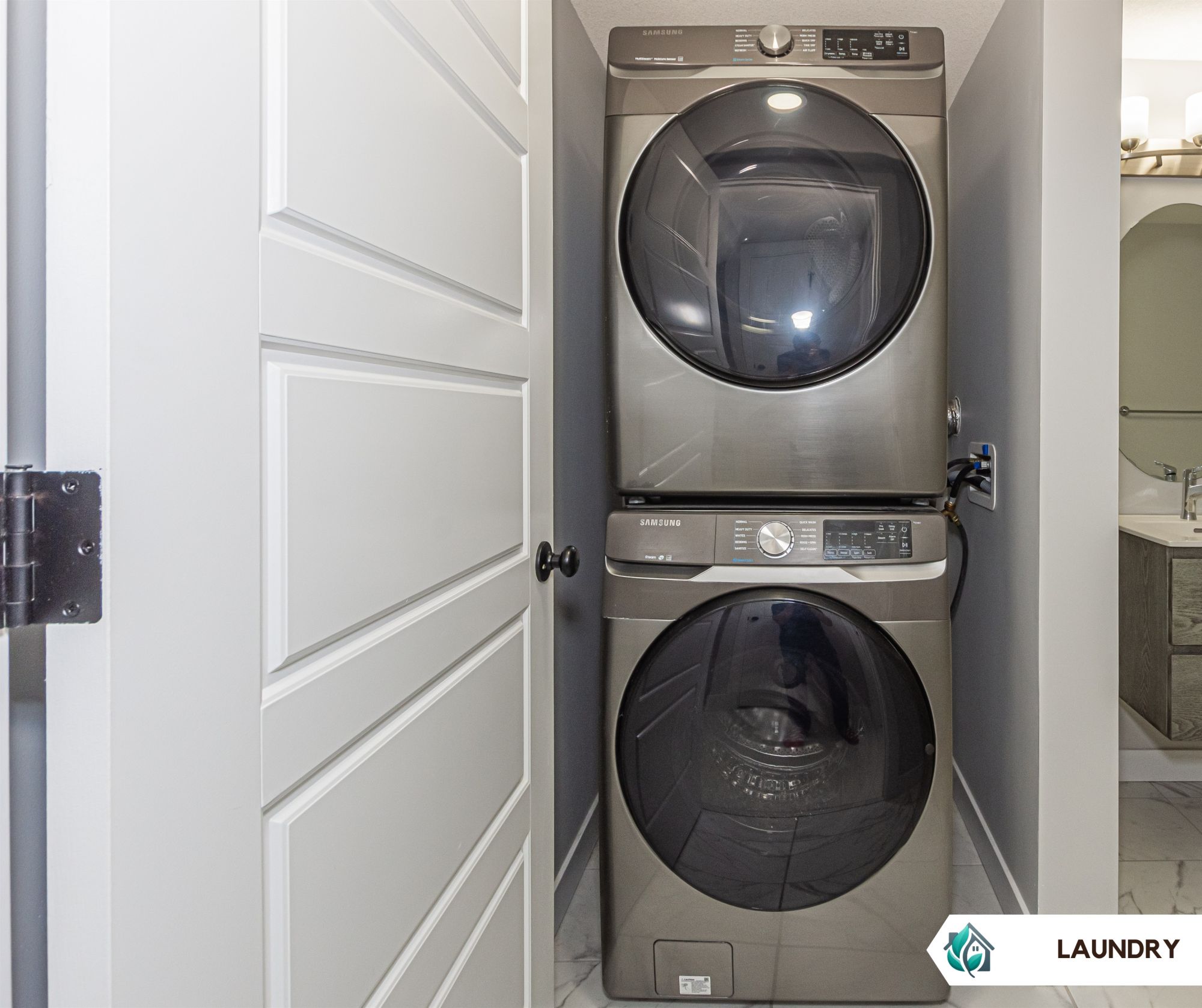 Beautiful air-conditioned one-bedroom basement suite @ Chappelle