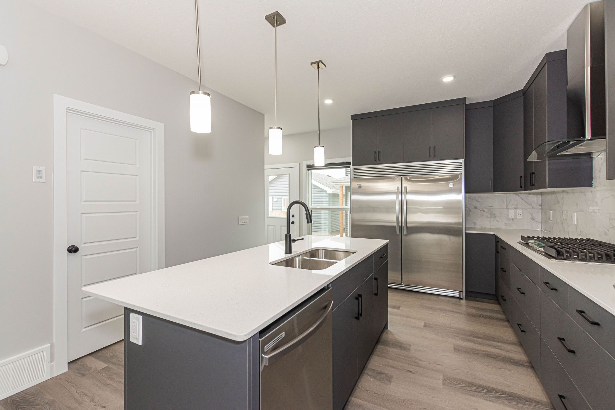 Air-conditioned 3-bedroom House with Double Garage @ Orchards