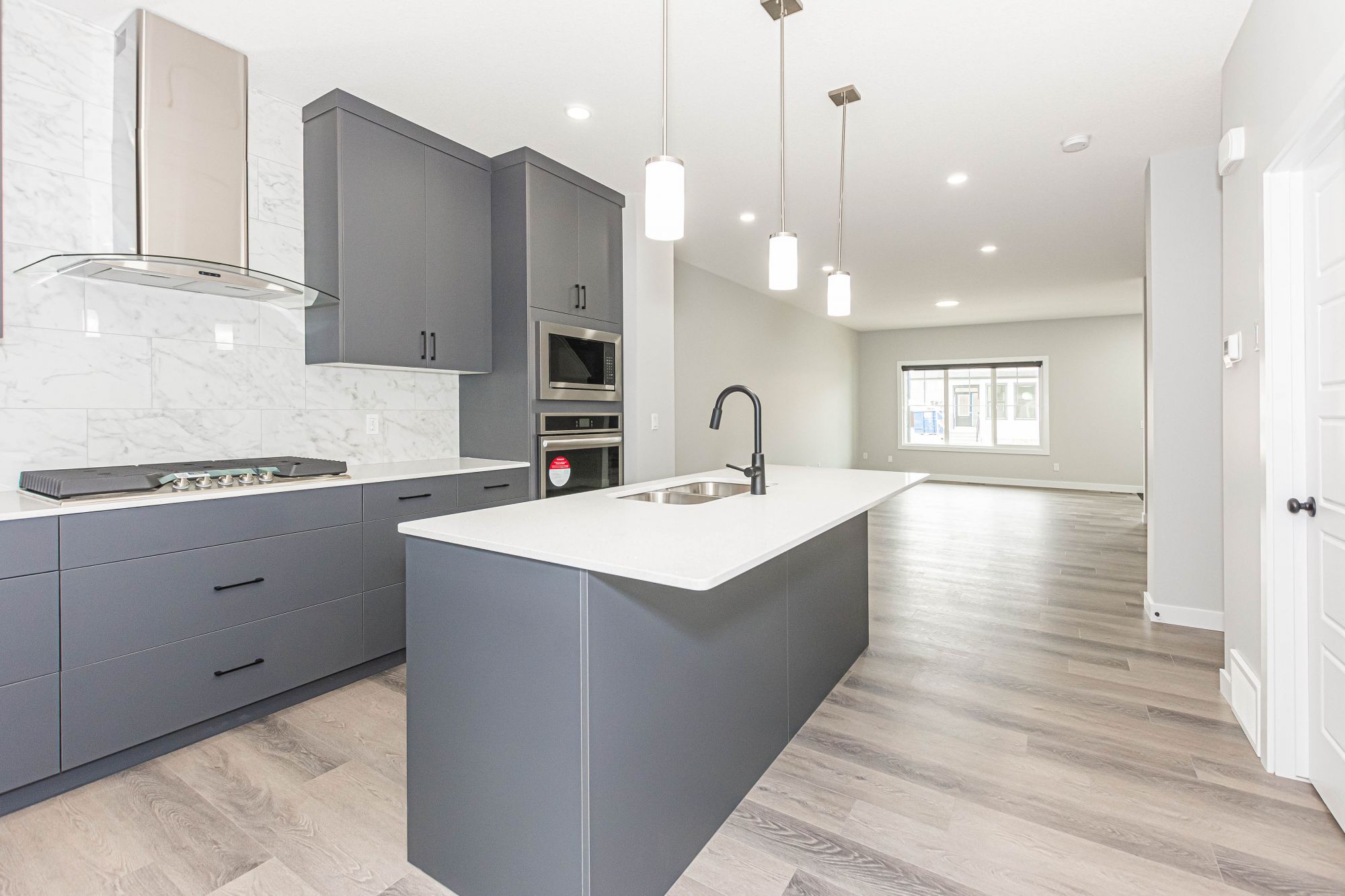 Air-conditioned 3-bedroom House with Double Garage @ Orchards